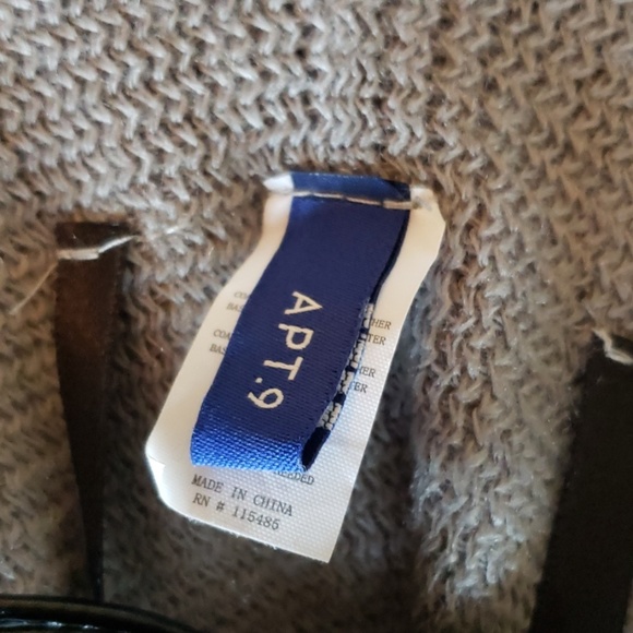 Grey cardigan/ shawl - Picture 5 of 6